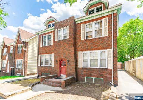 Photo of 126 Scofield Street, Newark, NJ 07106 (MLS # 26021500)