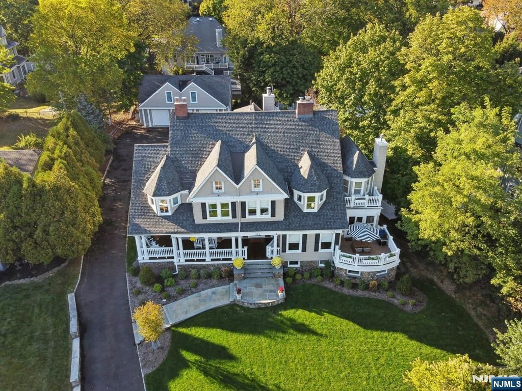 Photo of 372 Upper Mountain Avenue, Montclair, NJ 07043 (MLS # 25034928)
