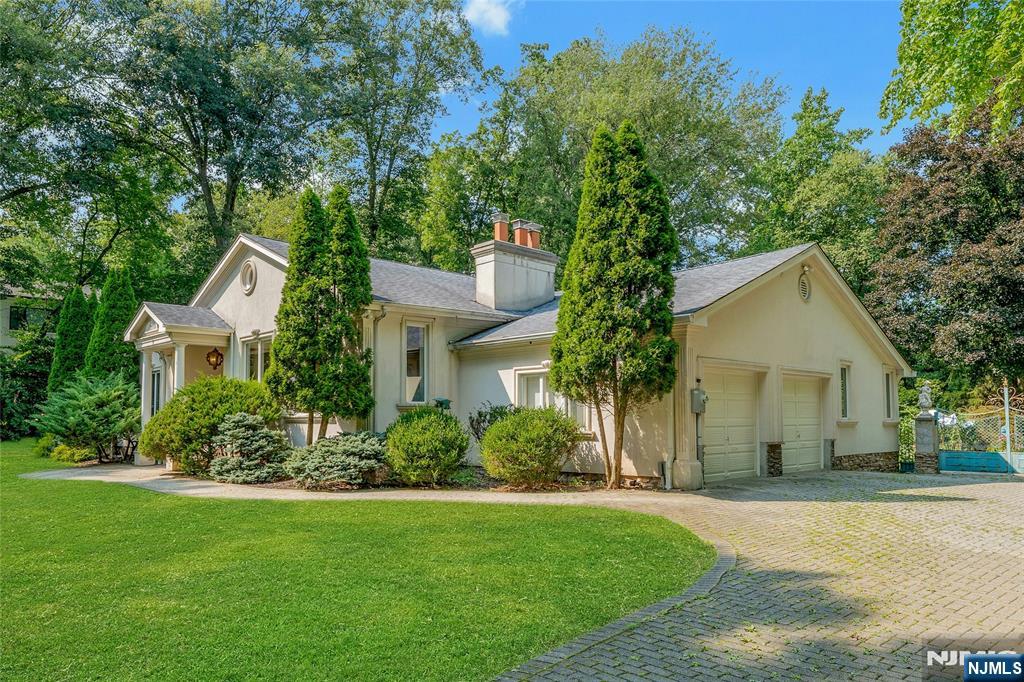 45 Pleasant Avenue