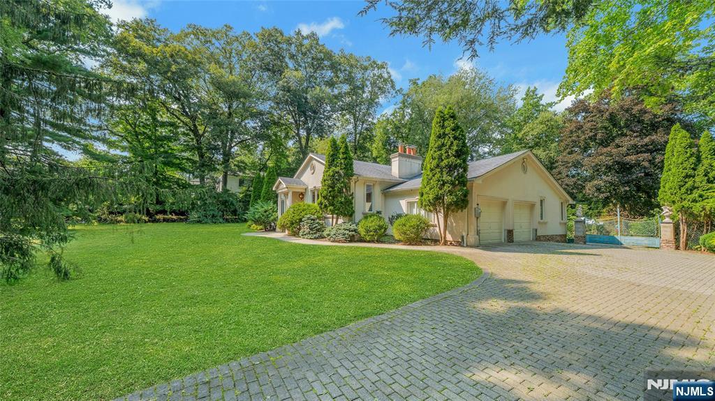 45 Pleasant Avenue
