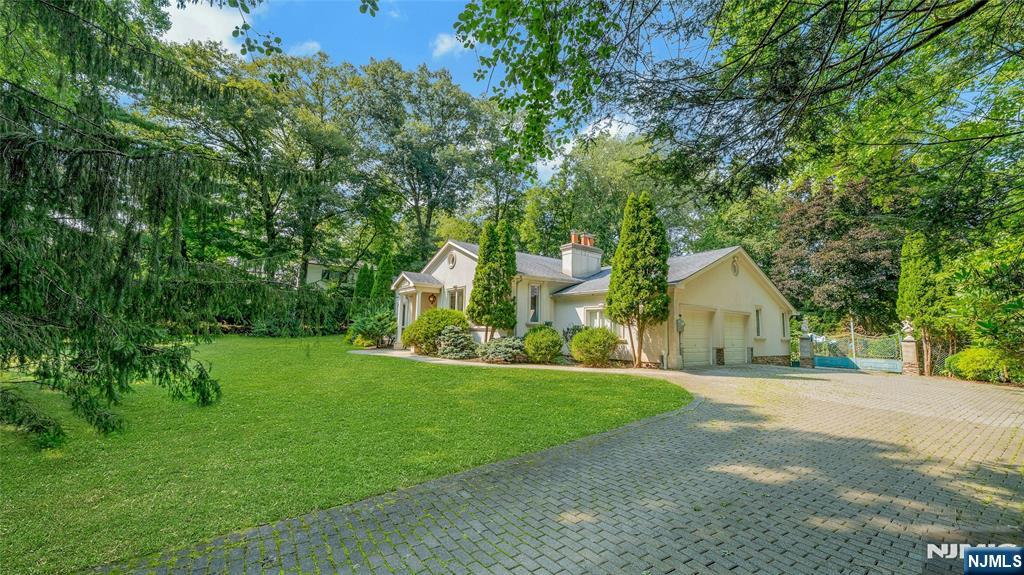 45 Pleasant Avenue
