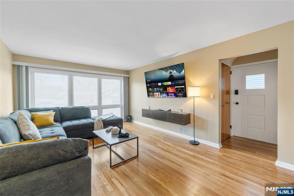 857 Avenue C