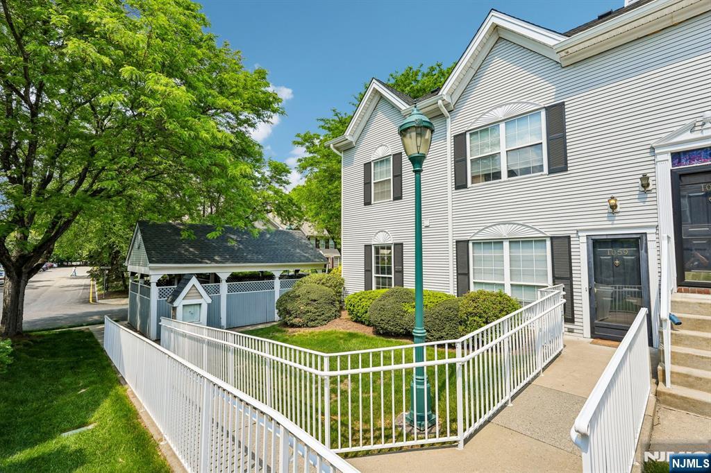 Homes for Sale in Northern NJ | ThisIsRiverEdge.com 1059 Chedworth Circle 1059