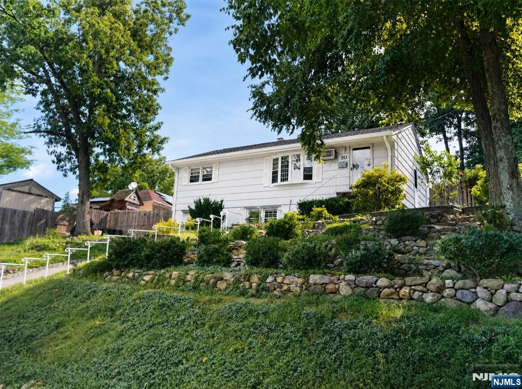 50 Knolls Road