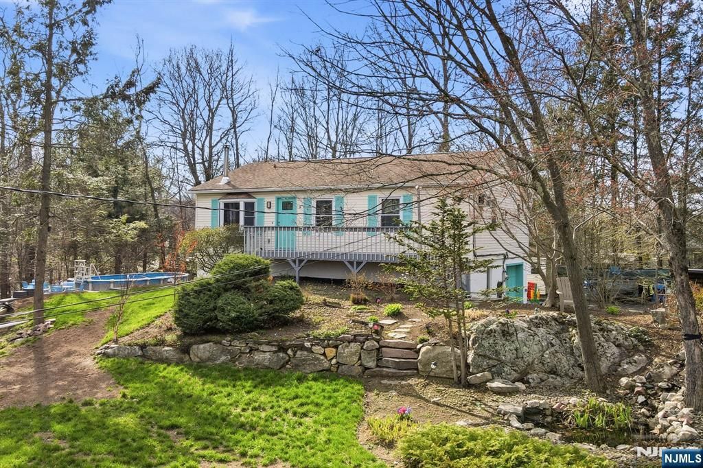 Photo of 6 Ramsay Road, West Milford, NJ 07421 (MLS # 26011295)