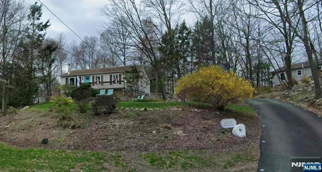 Photo of 6 Ramsay Road, West Milford, NJ 07421 (MLS # 26011295)