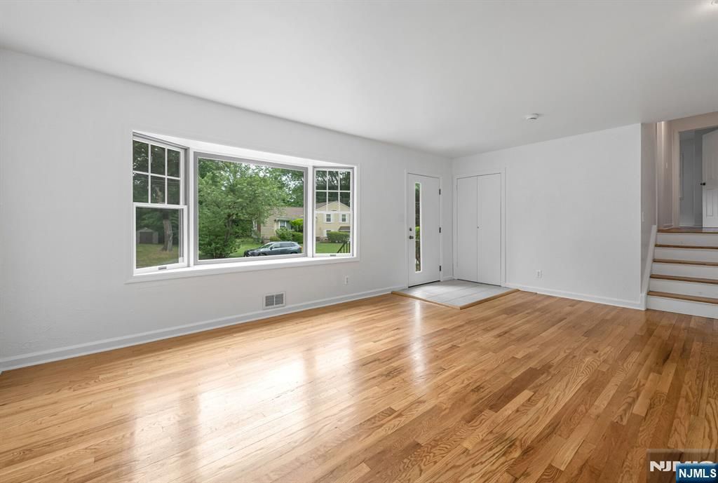 Photo of 92 Arbor Drive, Ho-Ho-Kus, NJ 07423 (MLS # 25033742)