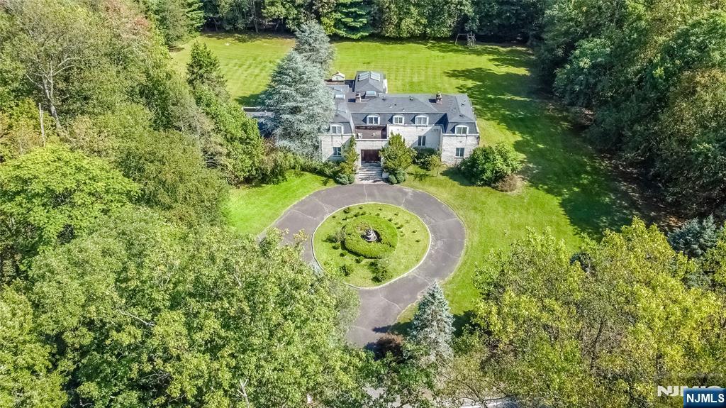 132 Chestnut Ridge Road