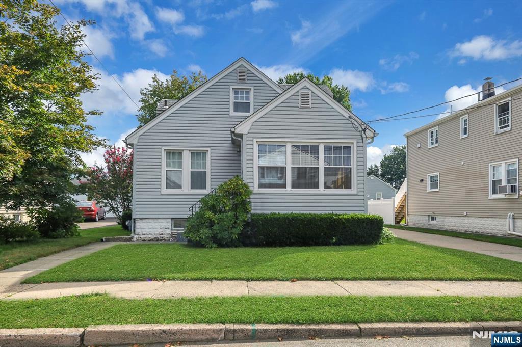 14-19 4th Street