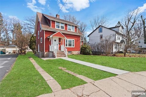 73 Oakland Street, Englewood, NJ 07631 - MLS#: 25006357