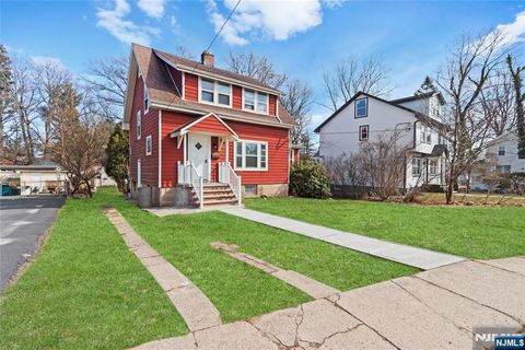 73 Oakland Street, Englewood, NJ 07631 - MLS#: 25006357
