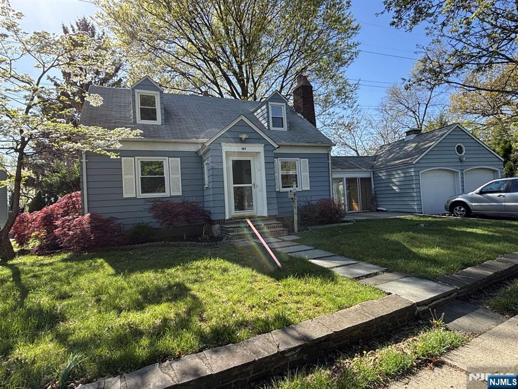 Photo 1 of 189 Knollwood Terrace, Clifton, New Jersey, $599,000, Web #: 325012868