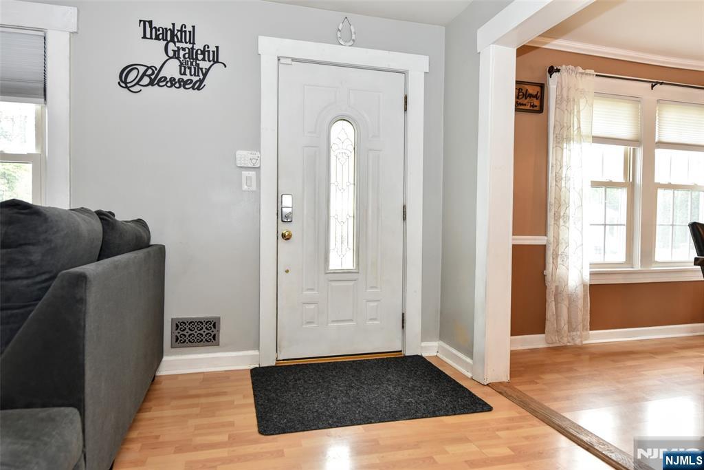 32 Bergen Avenue