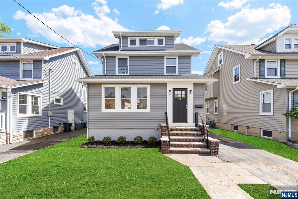 Rental Property at 147 Page Ave, Lyndhurst, New Jersey - Bedrooms: 4 
Bathrooms: 3 
Rooms: 13  - $4,300 MO.