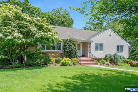39 Wellesley Road Glen Rock NJ 07452