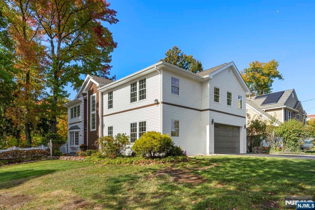 280 North Drive