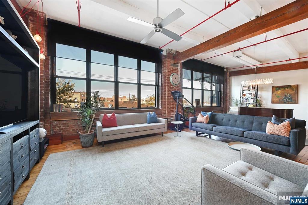 1620 Manhattan Avenue C3