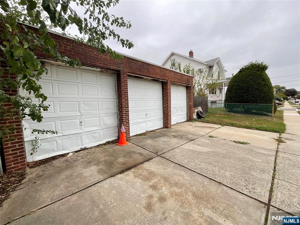 683 Kingsland Avenue