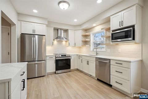 Photo of 295 Georgian Drive, Paramus, NJ 07652 (MLS # 25043778)