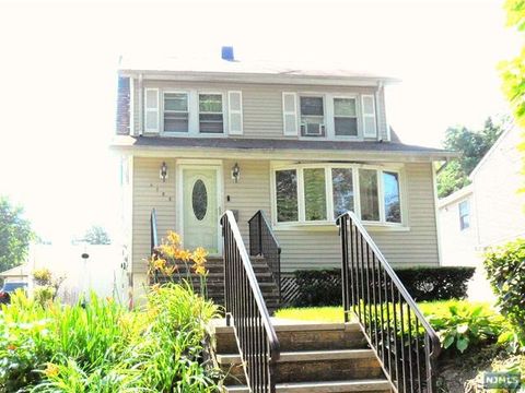 1153 Queen Anne Road Teaneck NJ 07666
