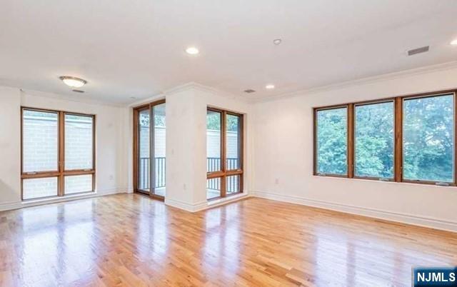 17 Meadow Road 302