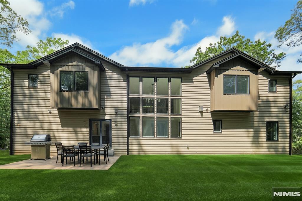 206 Peterson Place