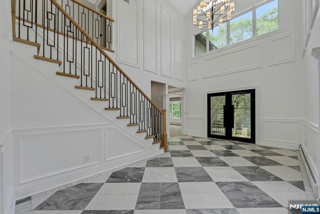 Photo of 206 Peterson Place, Ramsey, NJ 07446 (MLS # 25024854)