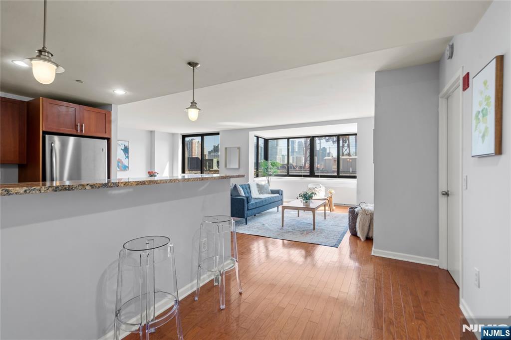 700 Grove Street 2P
