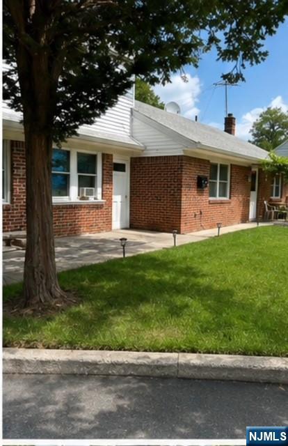 596 River Road
