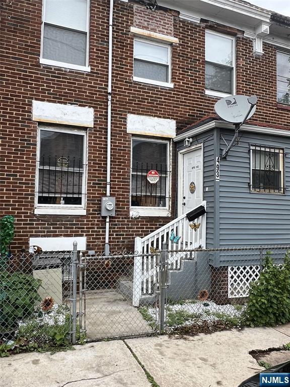 Property for Sale at 49312 Avon Avenue, Newark, New Jersey - Bedrooms: 3 
Bathrooms: 3 
Rooms: 6  - $410,000
