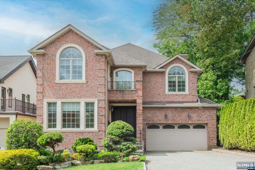 Welcome to a meticulously maintained home in the desirable Palisades Gardens. This 4300 sq. ft. all brick home offers a two story foyer, marble floors, iron staircase, radiant heat, extensive moldings and trim throughout plus a 2-car garage. Elegant kitchen features high-end appliances, custom cabinets, beverage center, center island and granite countertops. Primary suite offers jacuzzi and steam shower. The home is wired with smartwire. Amenities include security system, central vacuum, sauna, wine cellar, whole house generator and media/rec room in lower level along with a bedroom and full bath.