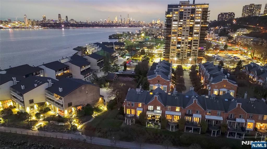 119 Hudson Cove