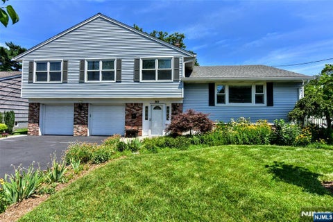 Photo of 80 Dogwood Court, Westwood, NJ 07675 (MLS # 26016730)