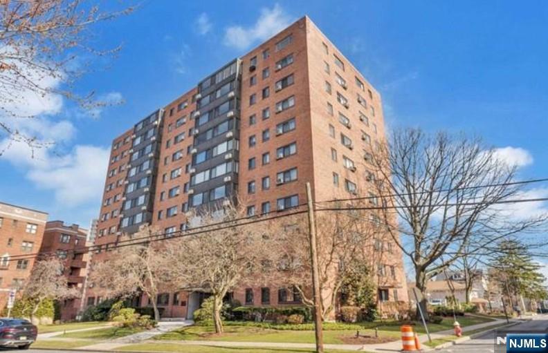 90 Prospect Avenue 10C