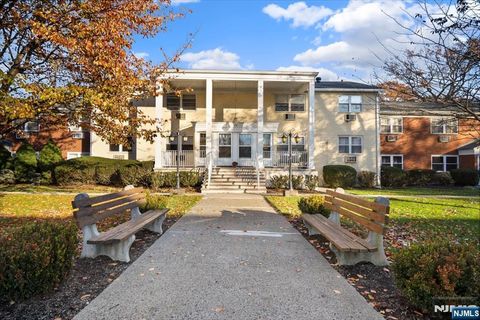 53 Regency Park Ramsey NJ 07446