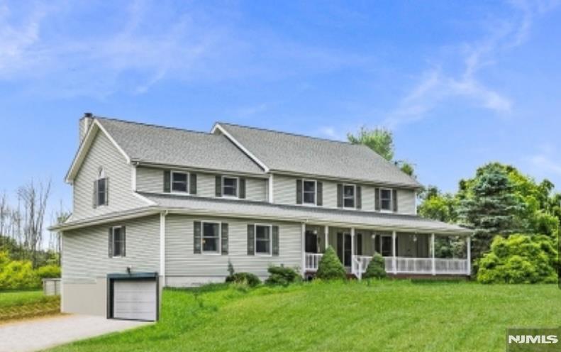 Property for Sale at 51 Kennedy Rd, Green, New Jersey - Bedrooms: 4 
Bathrooms: 4 
Rooms: 10  - $599,900