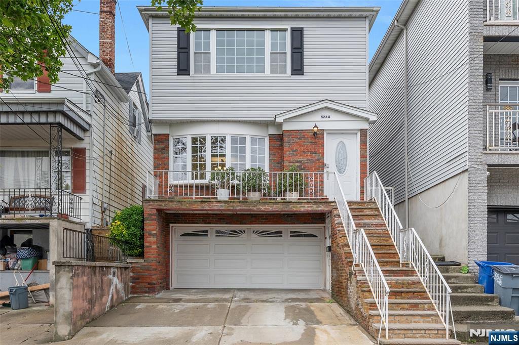 526 A Liberty Avenue
