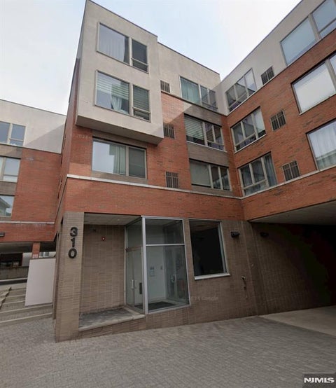Photo of 310 Cliff LN #2A, Cliffside Park, NJ 07010 (MLS # 26031789)