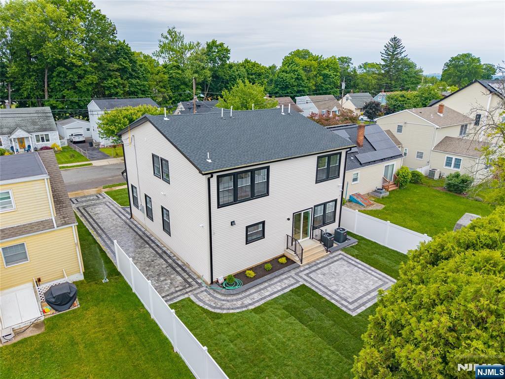 55 Long Hill Drive