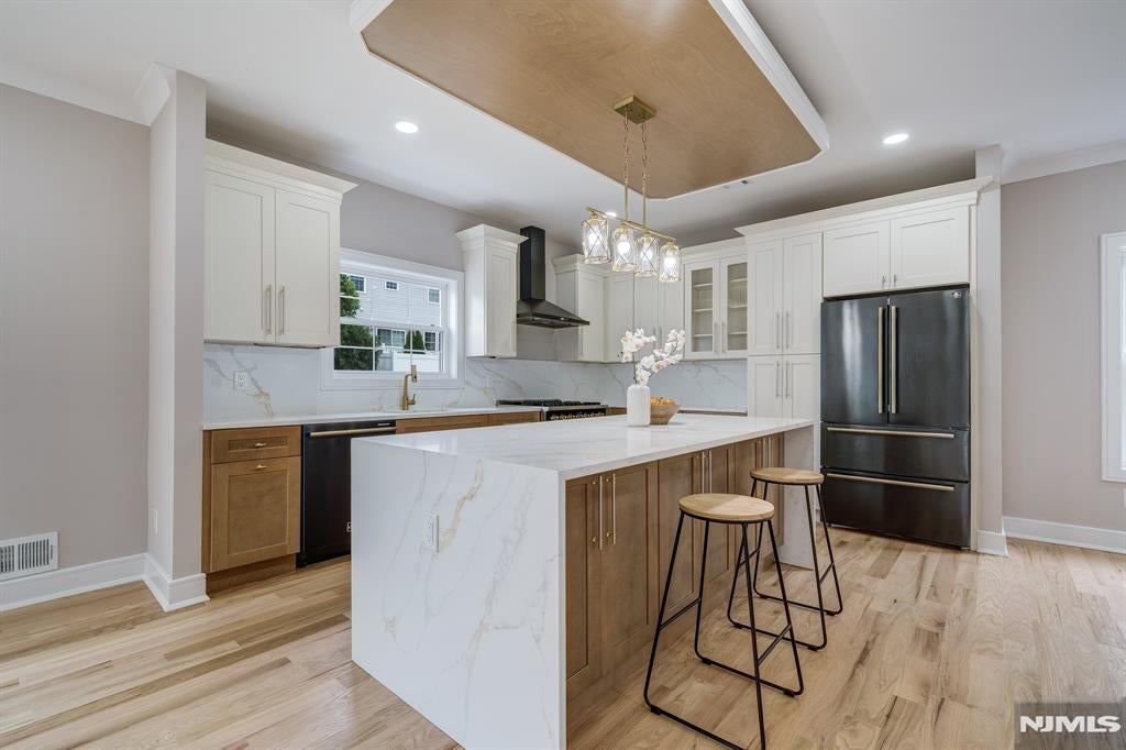 55 Long Hill Drive