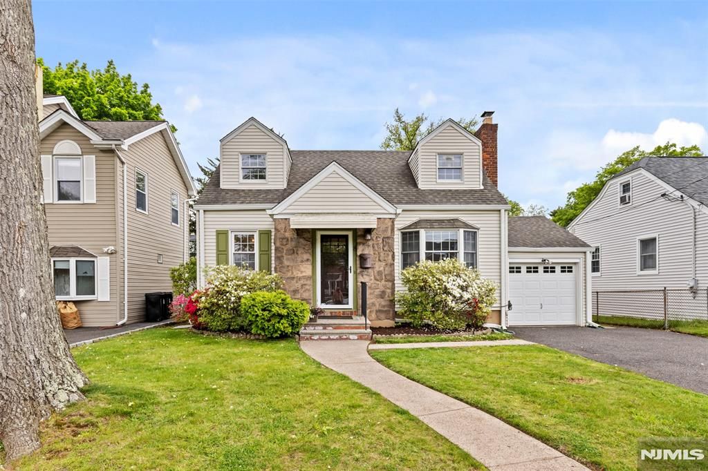 Photo of 8 Huntting Drive, Dumont, NJ 07628 (MLS # 26016863)