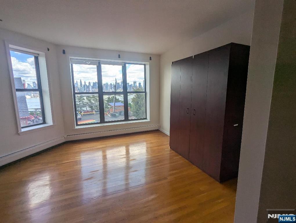 963 Boulevard East 2-3