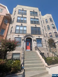 963 Boulevard East 2-3 Weehawken NJ 07086