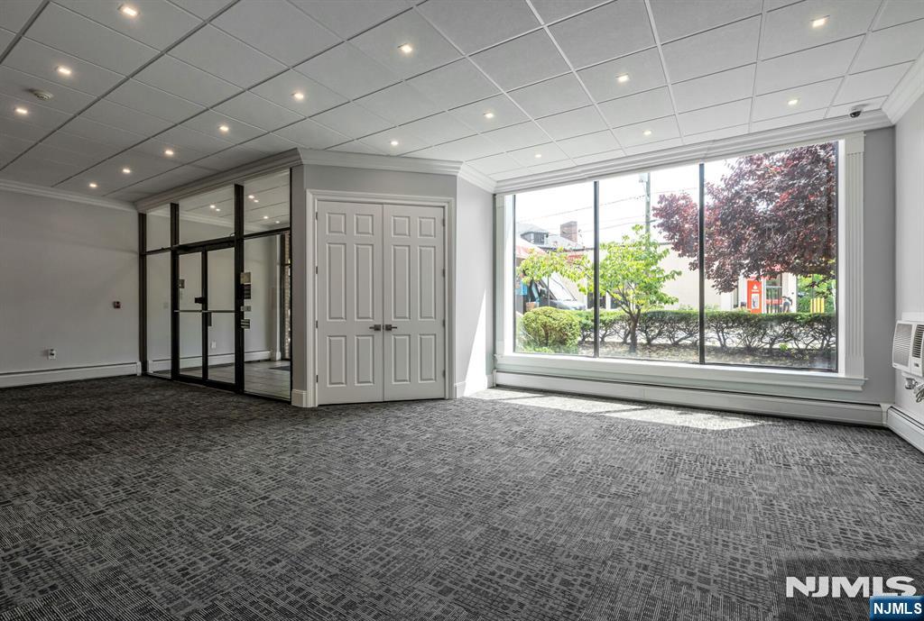 44 S Main Street 6J