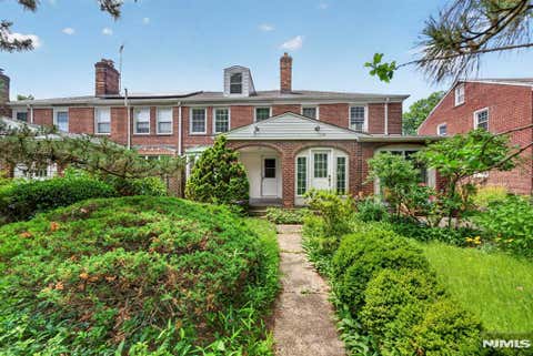 Photo of 16 Randolph Ter, Fair Lawn, NJ 07410 (MLS # 26023347)
