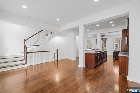 205 Roosevelt Drive Wood Ridge NJ 07075