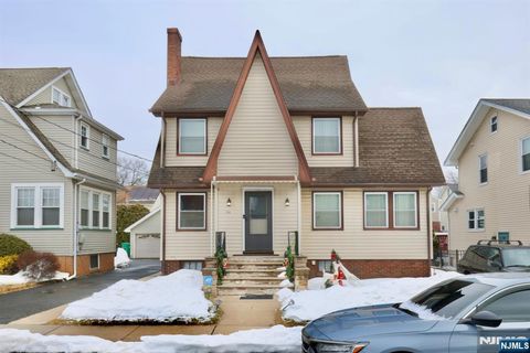 Photo of 24 Hewitt Avenue, Belleville, NJ 07109 (MLS # 26006361)