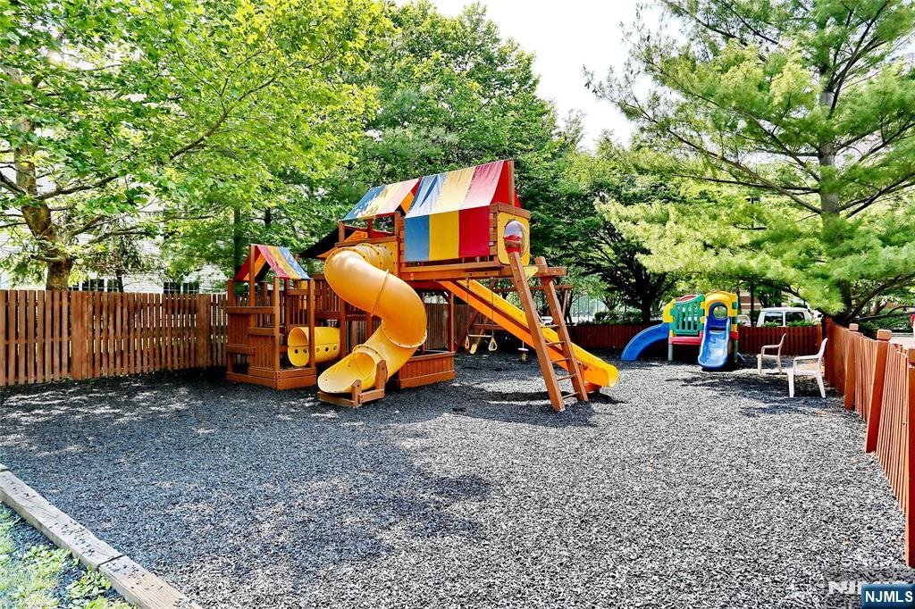 202 Jefferson Court 202