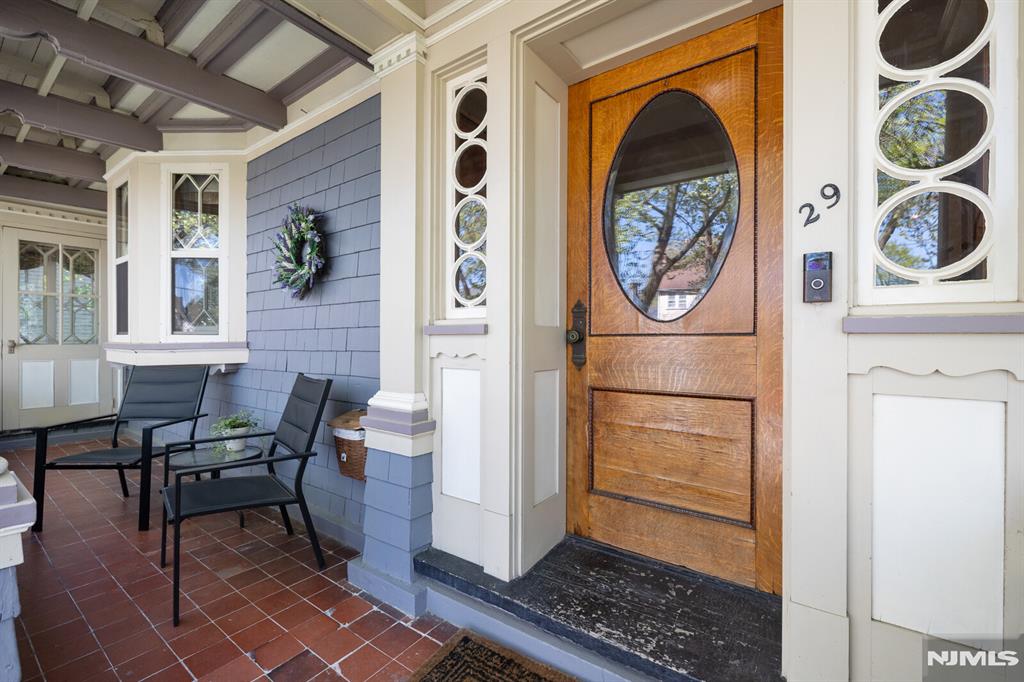 29 Raymond Avenue