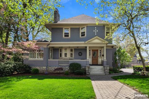 29 Raymond Avenue Rutherford NJ 07070